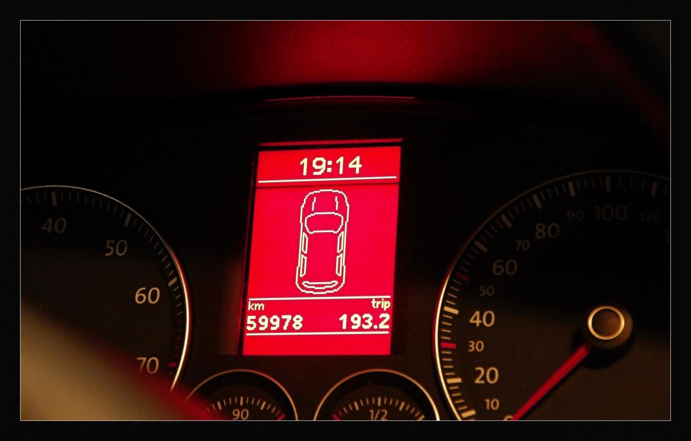n15 19:14 hodin