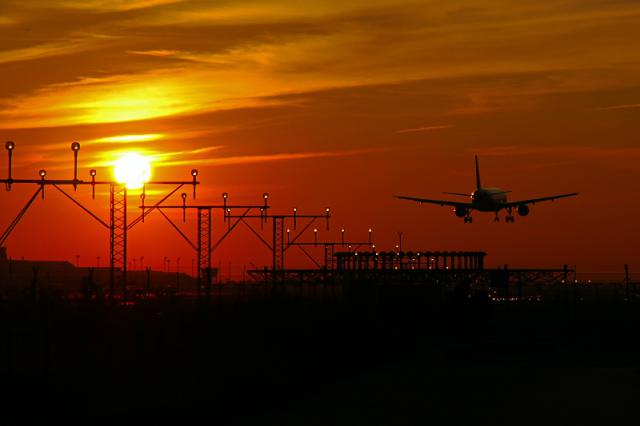 05_A_Halamicek_Pristani_pri_zapadu_slunce