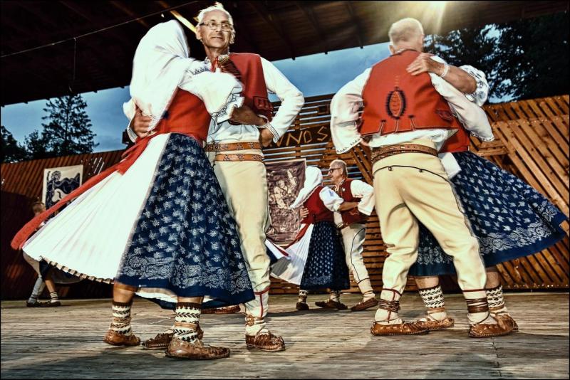 2007_12 Liptálští tanečníci