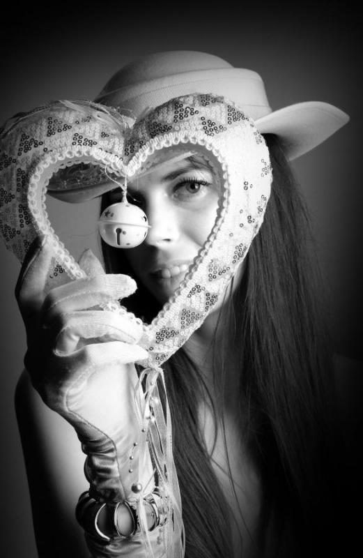 2403_05 Srdcová dáma