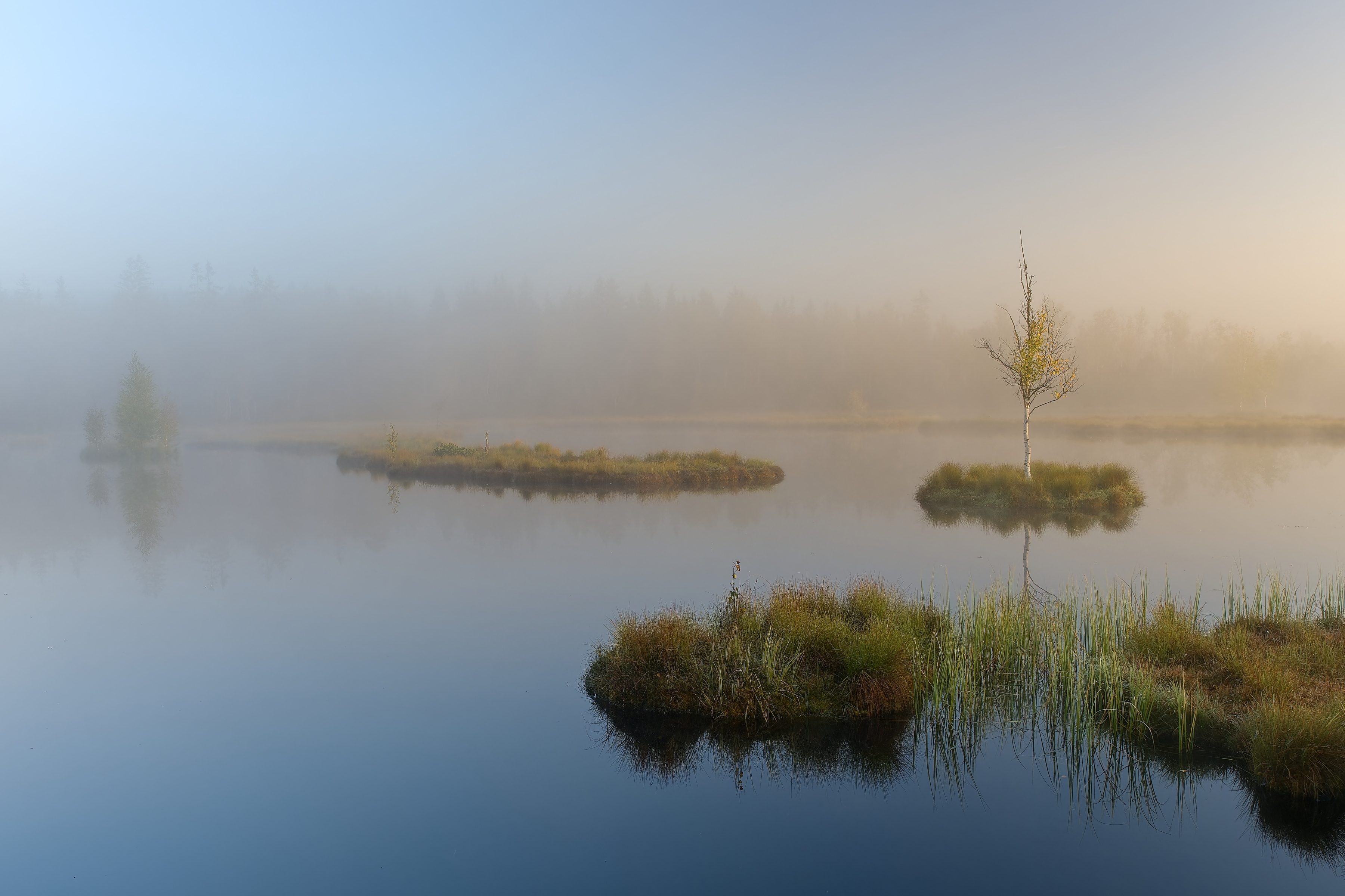 2410_02 Nad hladinou