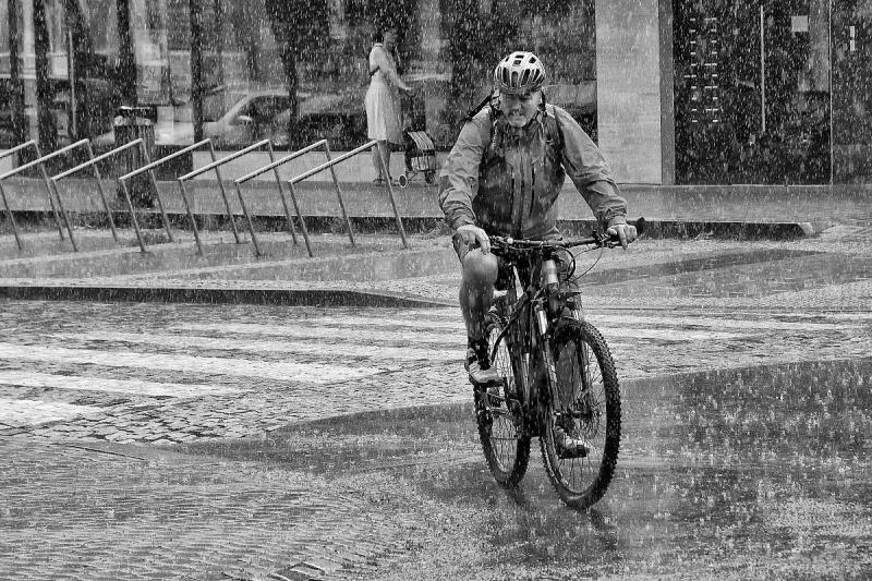 2506_06 Jízda v dešti