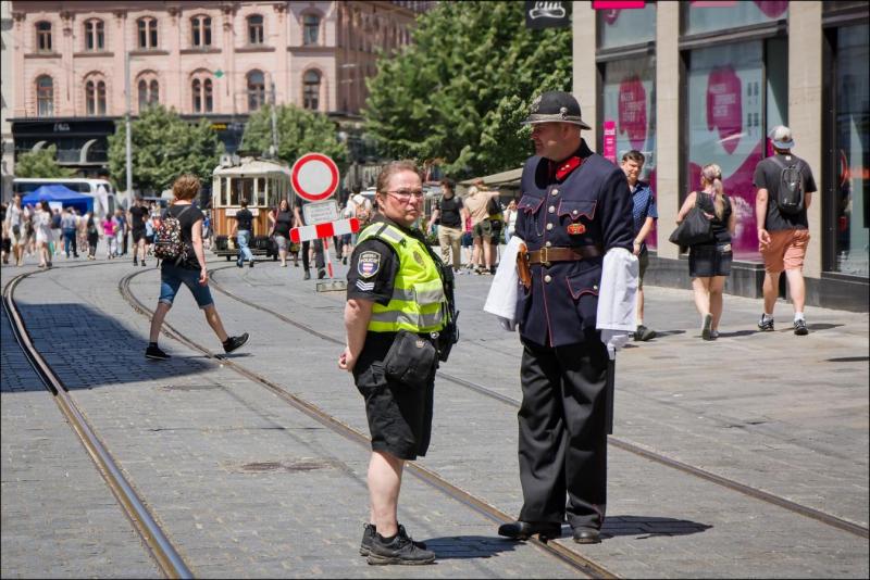 2508_04 Četník a četnice