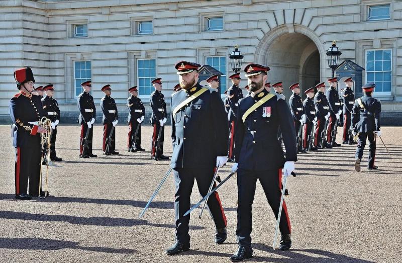 2508_18 Výměna stráží