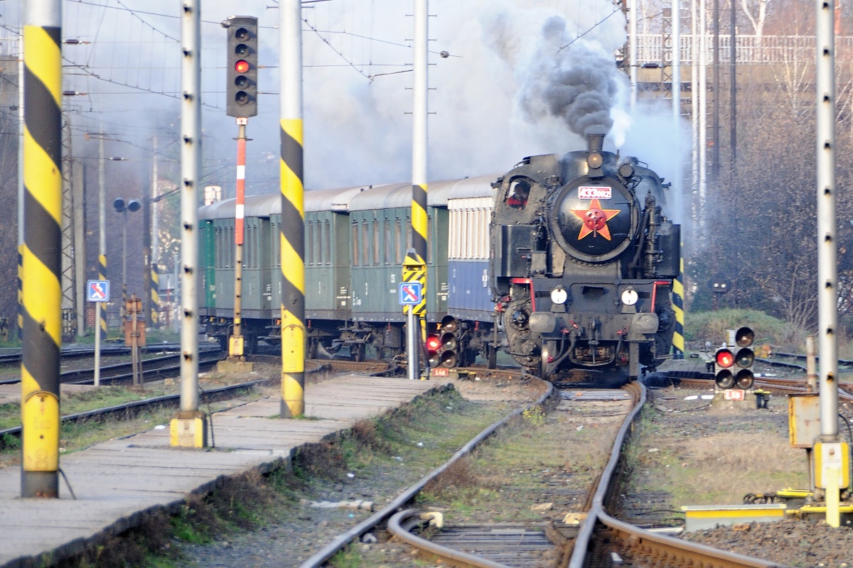 2510_01 Příjezd vlaku