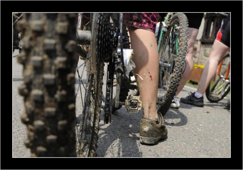 J17 Něžná noha cyklistky